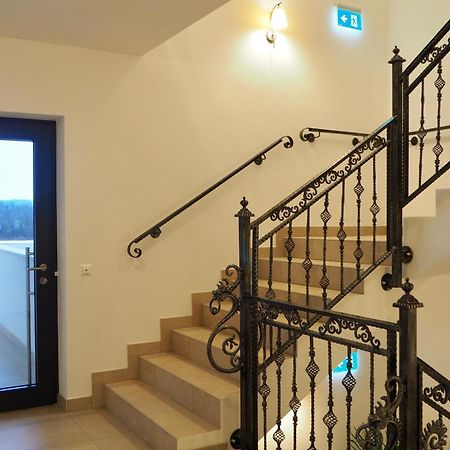 Mattone Aparthotel Lanzenkirchen Экстерьер фото