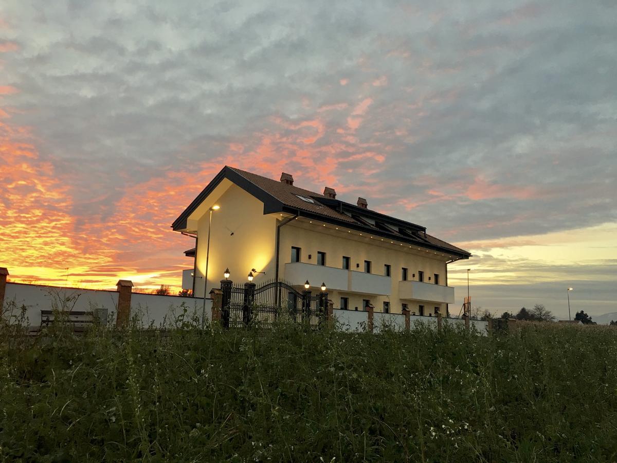 Mattone Aparthotel Lanzenkirchen Экстерьер фото